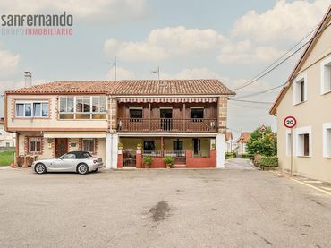 Casa con balcone in vendita a Tanos