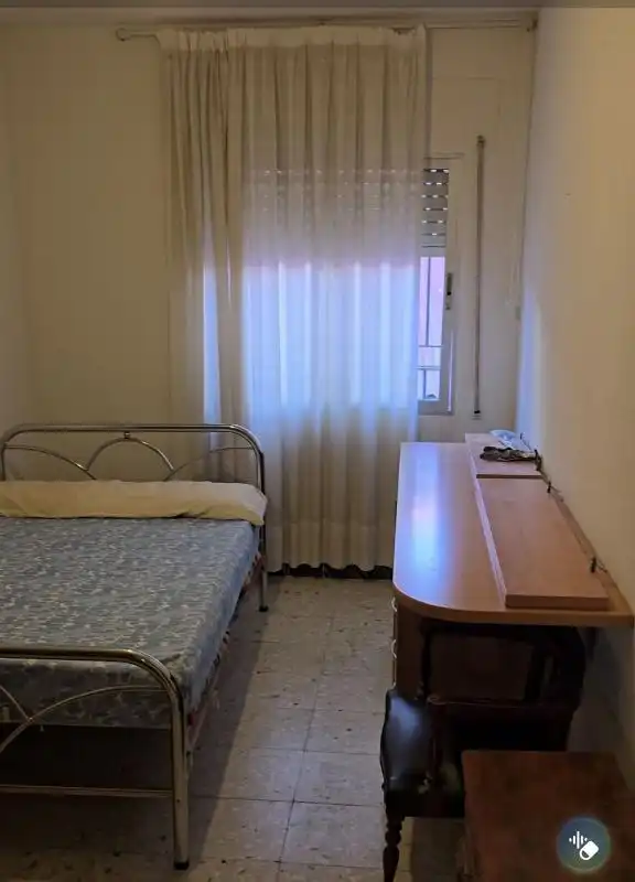 Habitación de Piso en venta en Navaluenga con Calefacción, Terraza y Balcón
