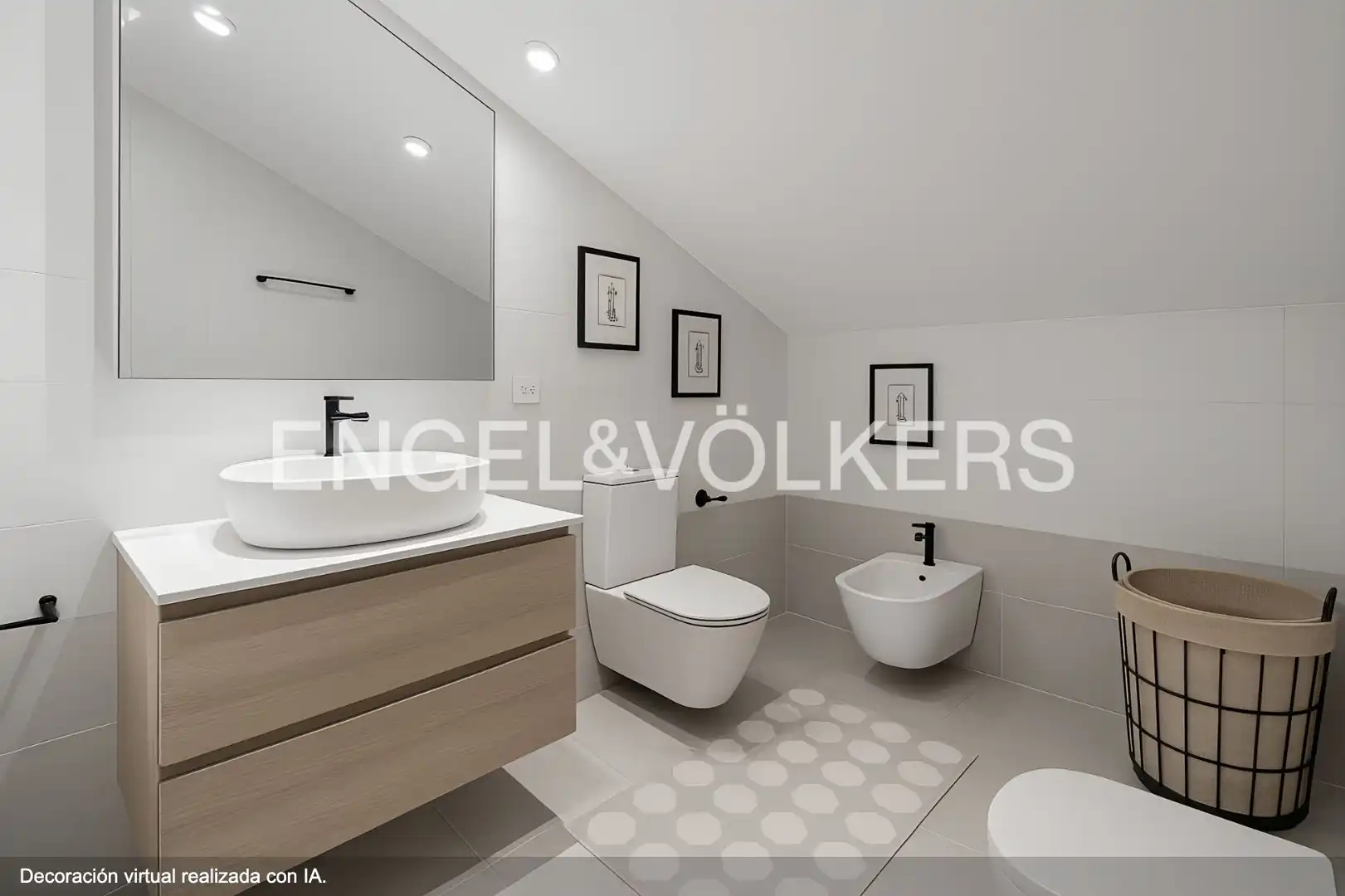Baño de Casa o chalet en venta en Santander con Calefacción, Jardín privado y Parquet