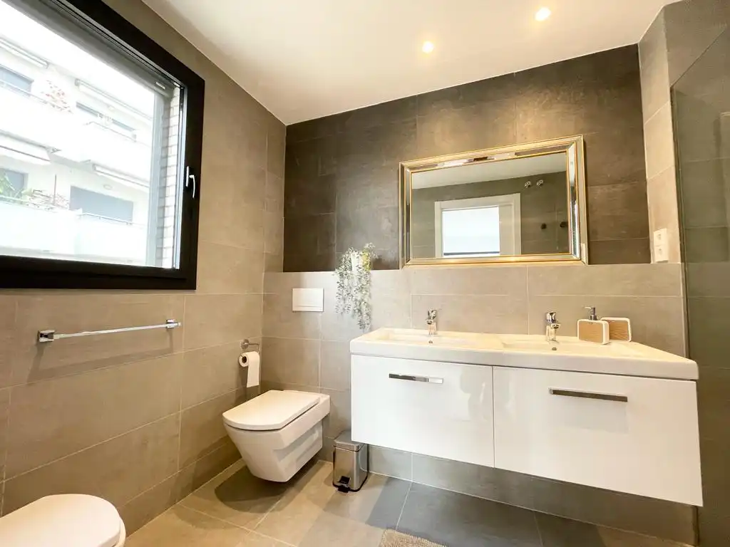 Bathroom of Apartments for rent in Sitges  with Air Conditioner, Heating and Parquet flooring