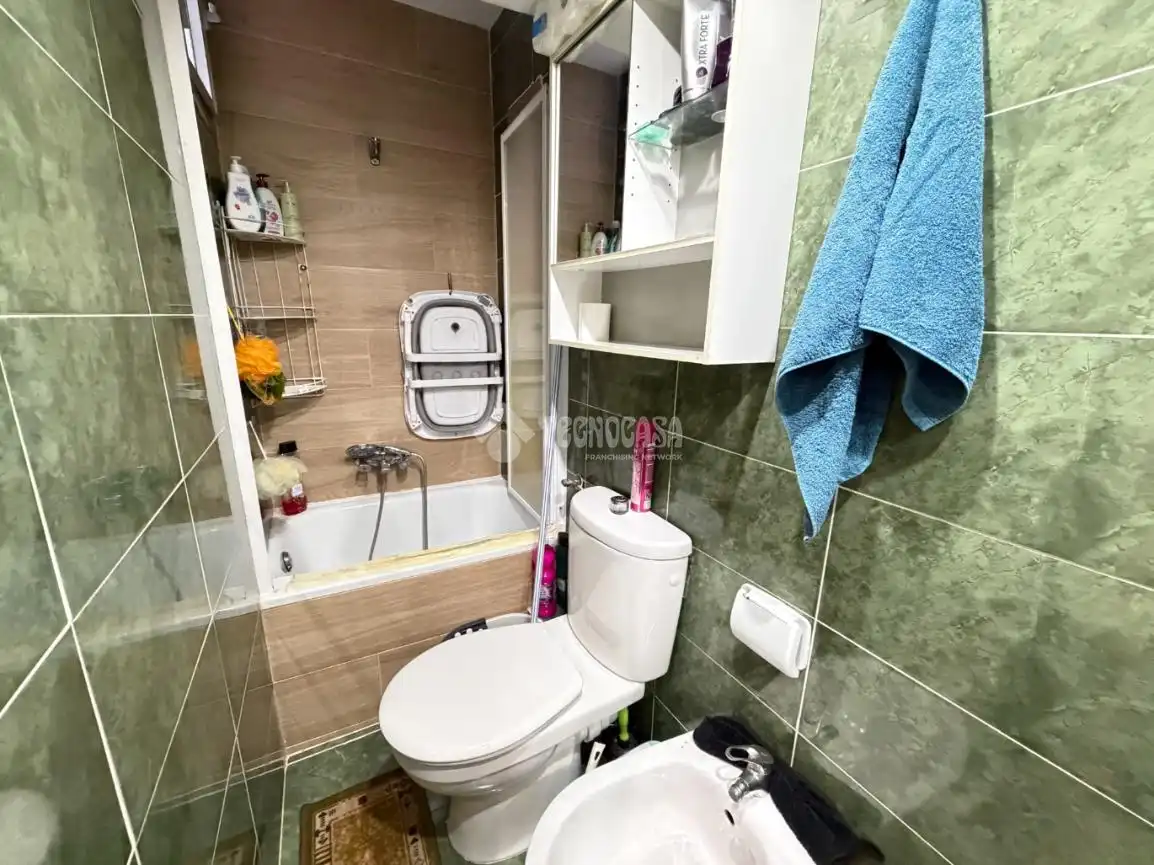 Baño de Piso en venta en Madrid con Aire acondicionado, Calefacción y Parquet