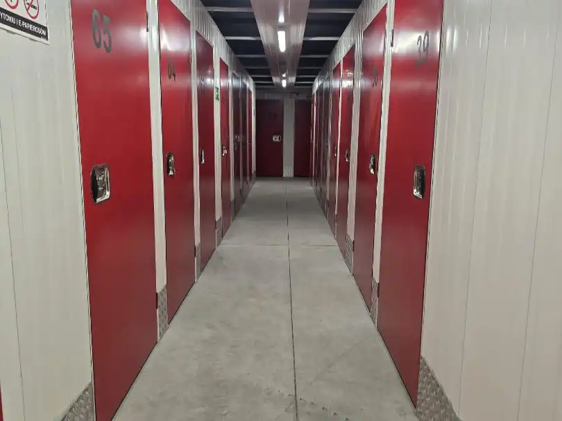 Trastero de alquiler en Badalona con Alarma