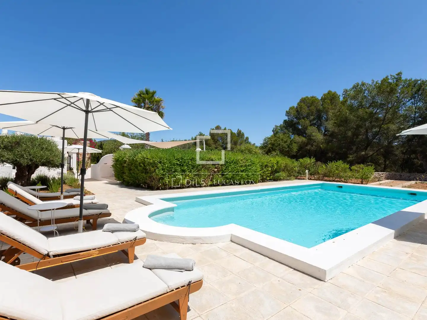 Exterior view of Country homes for sale in Santa Eulària des Riu  with Furnished