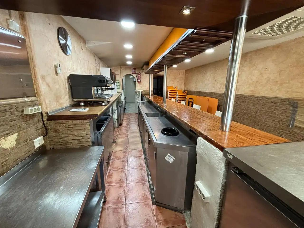 Kitchen of Commercial properties for sale in Granada  with Air Conditioner