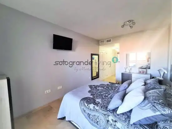 Apartment with pool for sale in La Duquesa, imagen 18