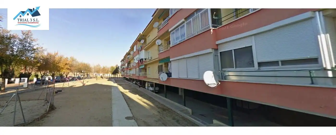 Flat for sale in Calle ALMENDROS