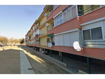 Piso en venta en Calle ALMENDROS