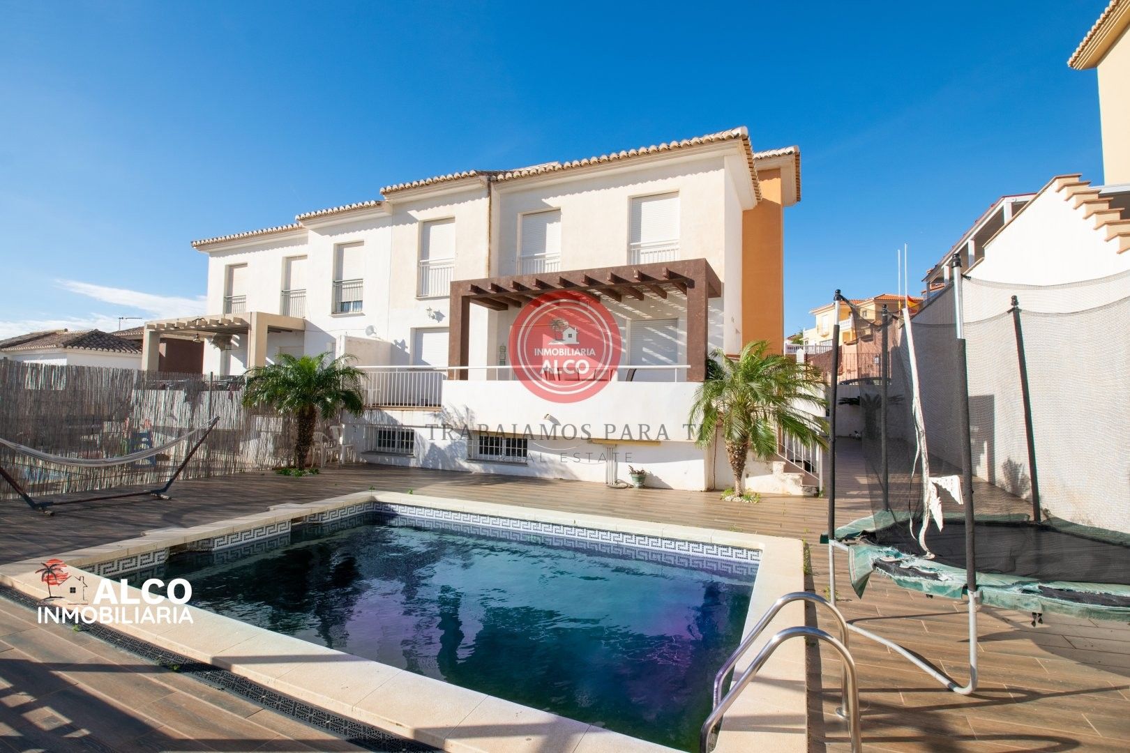 Vista exterior de Casa adosada en venda en Torrox amb Terrassa i Piscina