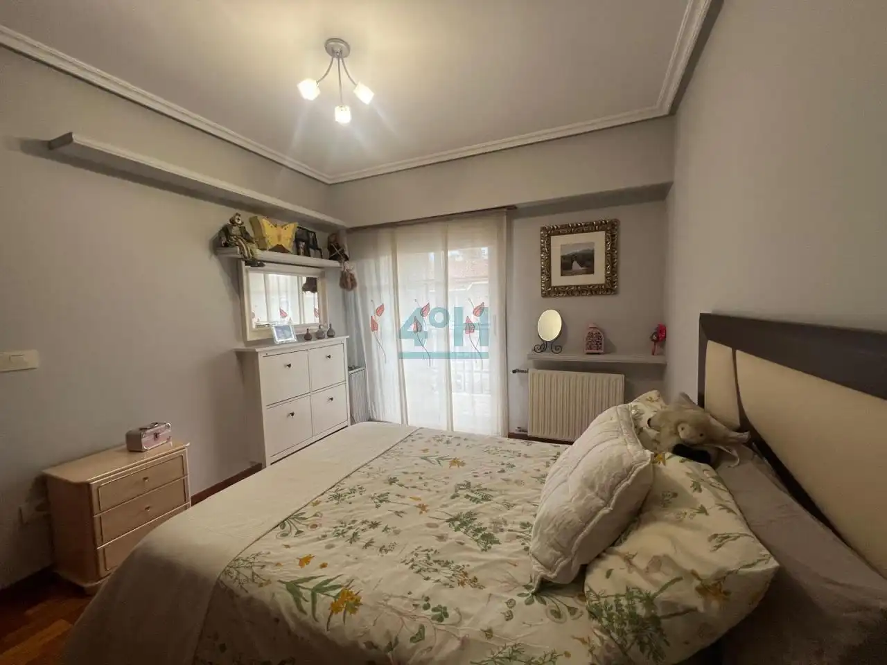 Habitación de Casa adosada en venta en Ourense Capital  con Calefacción, Jardín privado y Parquet