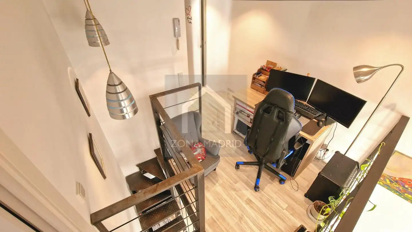 Piso en venta en Madrid con Aire acondicionado, Terraza y Amueblado
