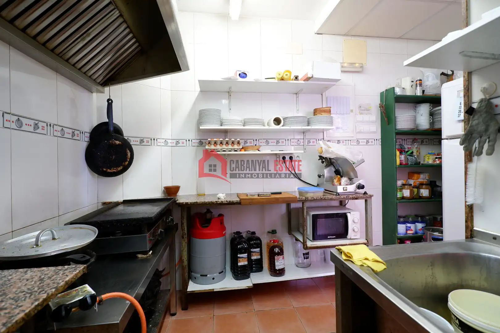 Cocina de Local en venta en Valencia con Aire acondicionado y Amueblado