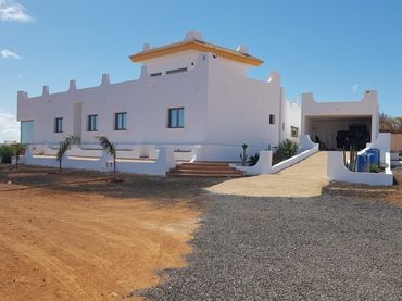 Chalet con jardín en venta en Triquivijate