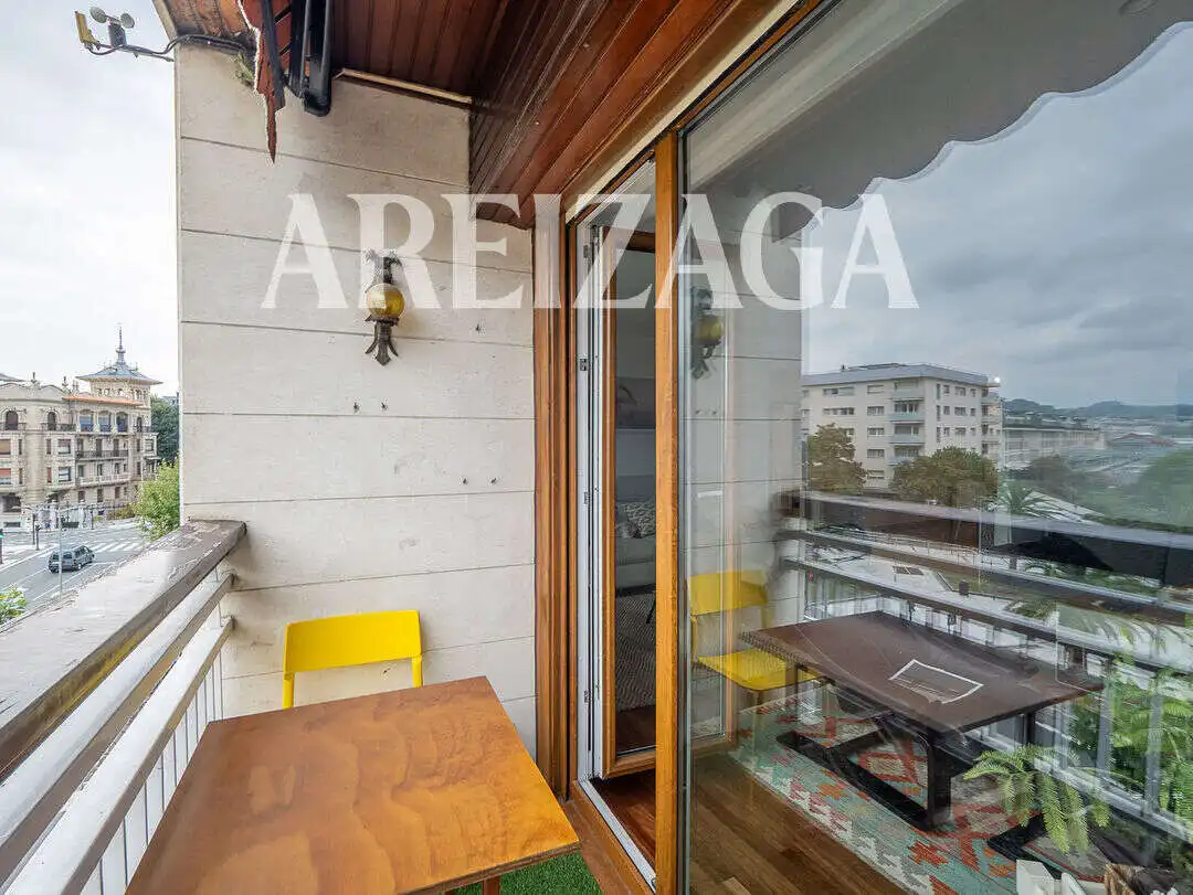 Terraza de Piso en venta en Donostia - San Sebastián  con Calefacción y Balcón