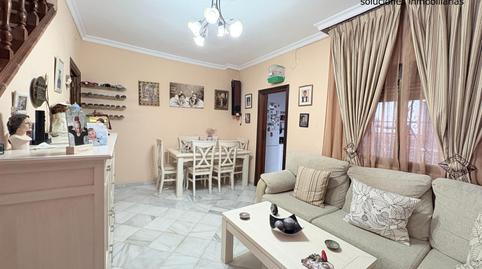 Foto 4 de Casa adosada en venda a La Puebla del Río, Sevilla