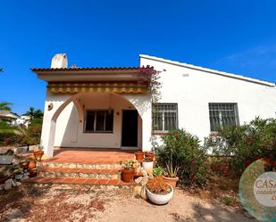 Vista exterior de Casa o xalet en venda en L'Ametlla de Mar  amb Piscina