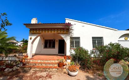 Vista exterior de Casa o xalet en venda en L'Ametlla de Mar  amb Piscina