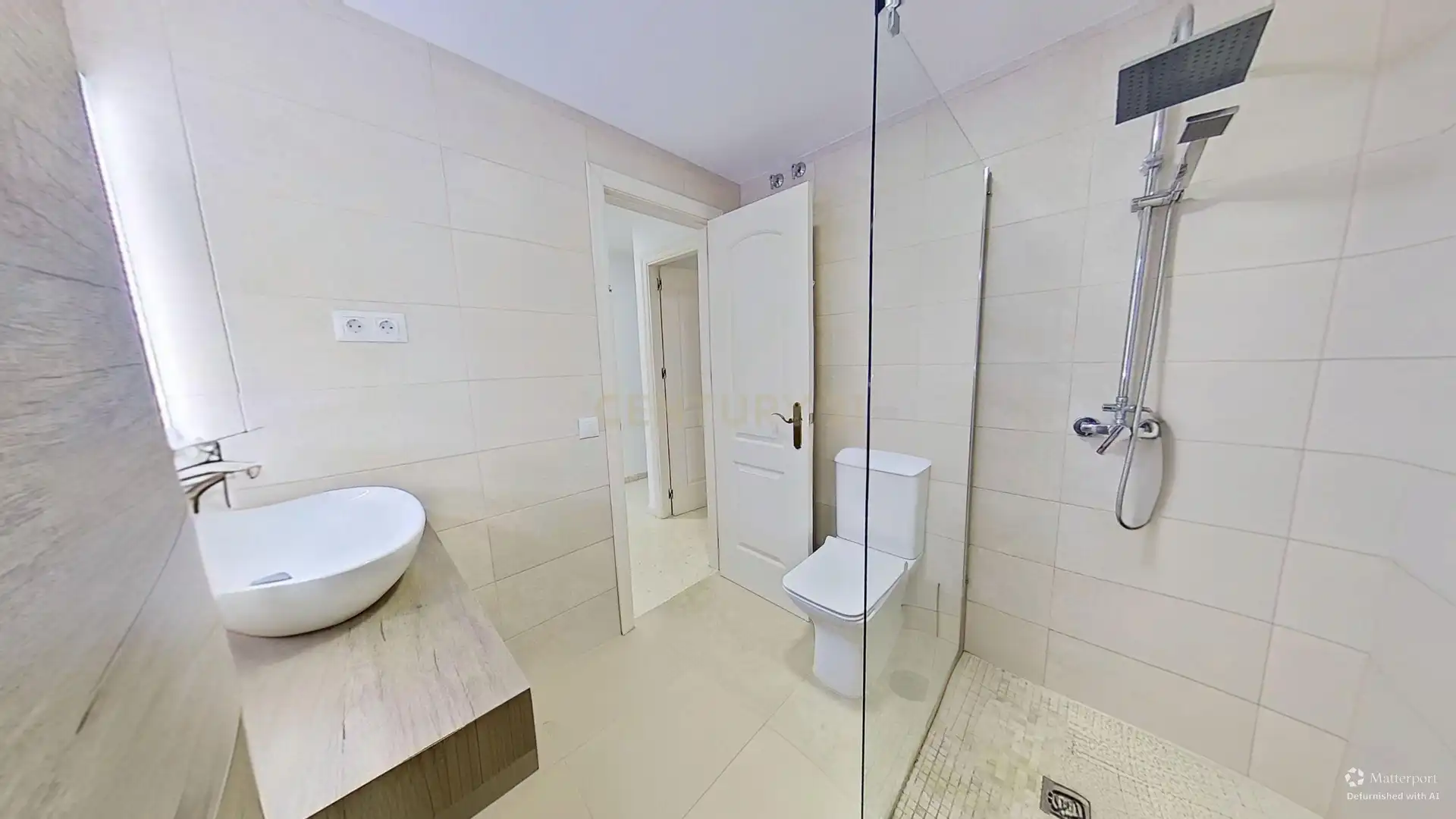 Bany de Apartament en venda en Rincón de la Victoria amb Aire condicionat, Piscina i Balcó