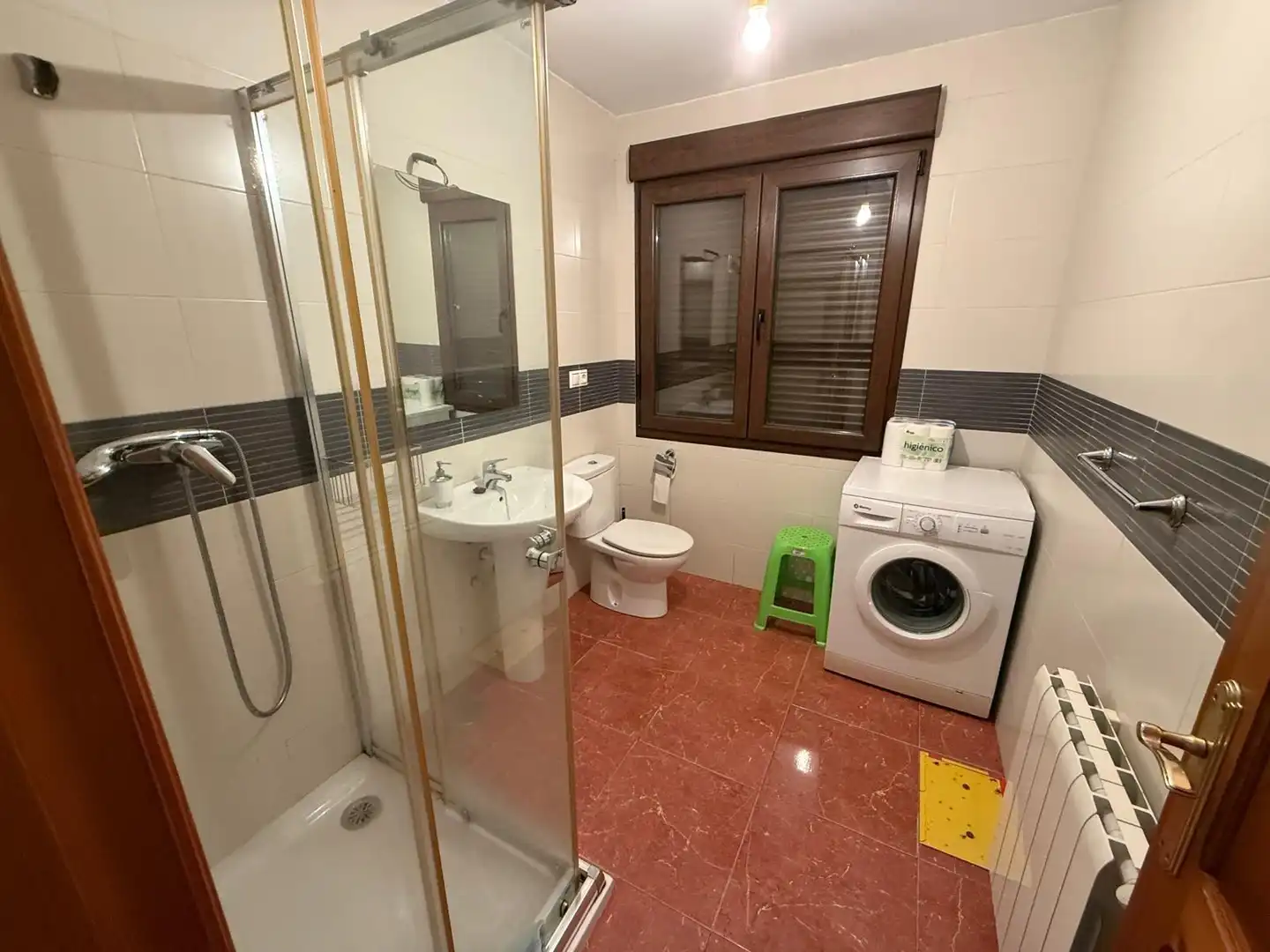 Badezimmer von Fabrik Grundstücke zum Verkauf in Outes