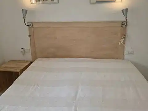 Schlafzimmer von Dachboden zum Verkauf in Pals mit Terrasse, Möbliert und Gemeinschaftspool