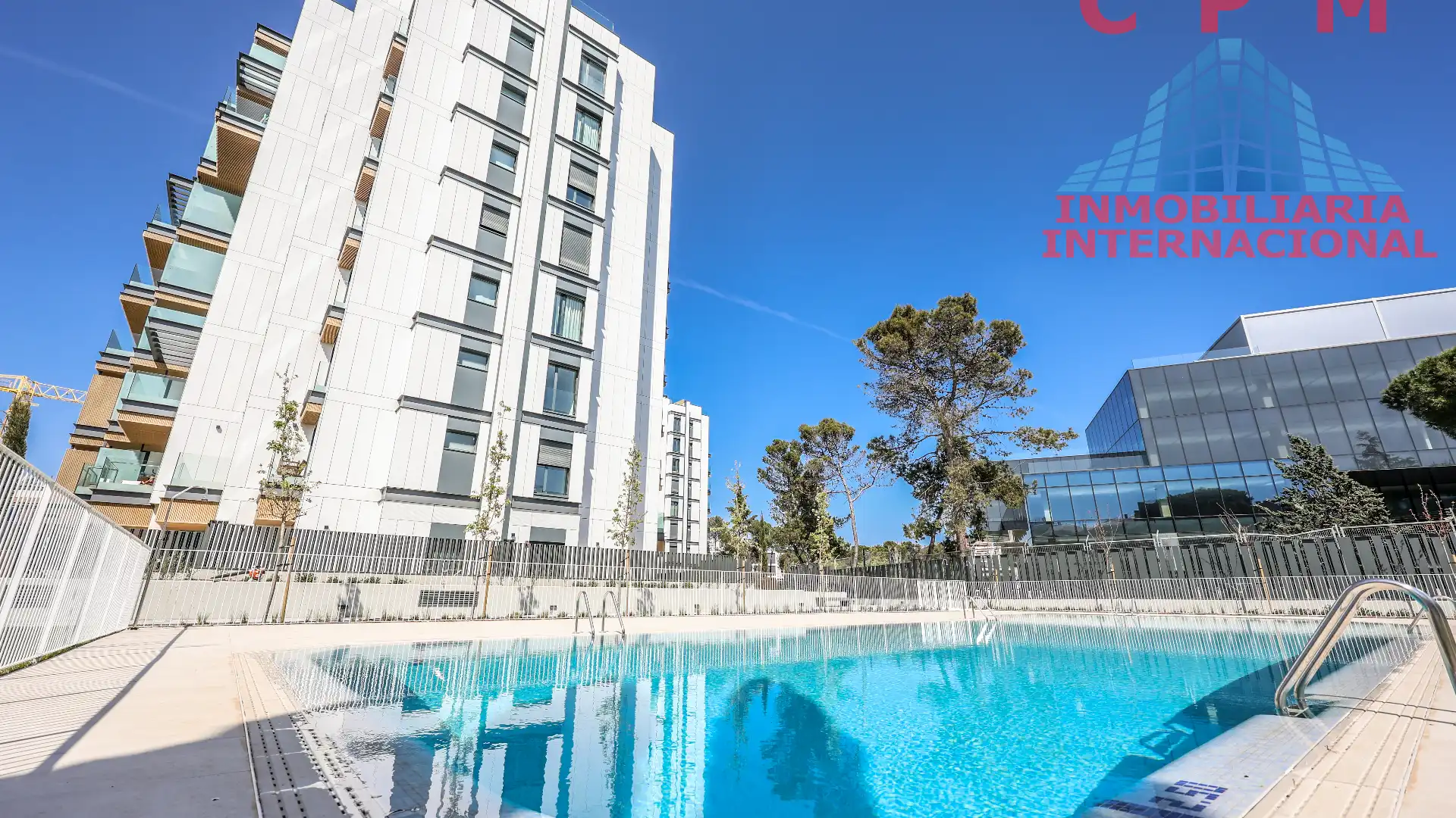 Piscina de Piso de alquiler en  Madrid Capital con Aire acondicionado, Calefacción y Parquet