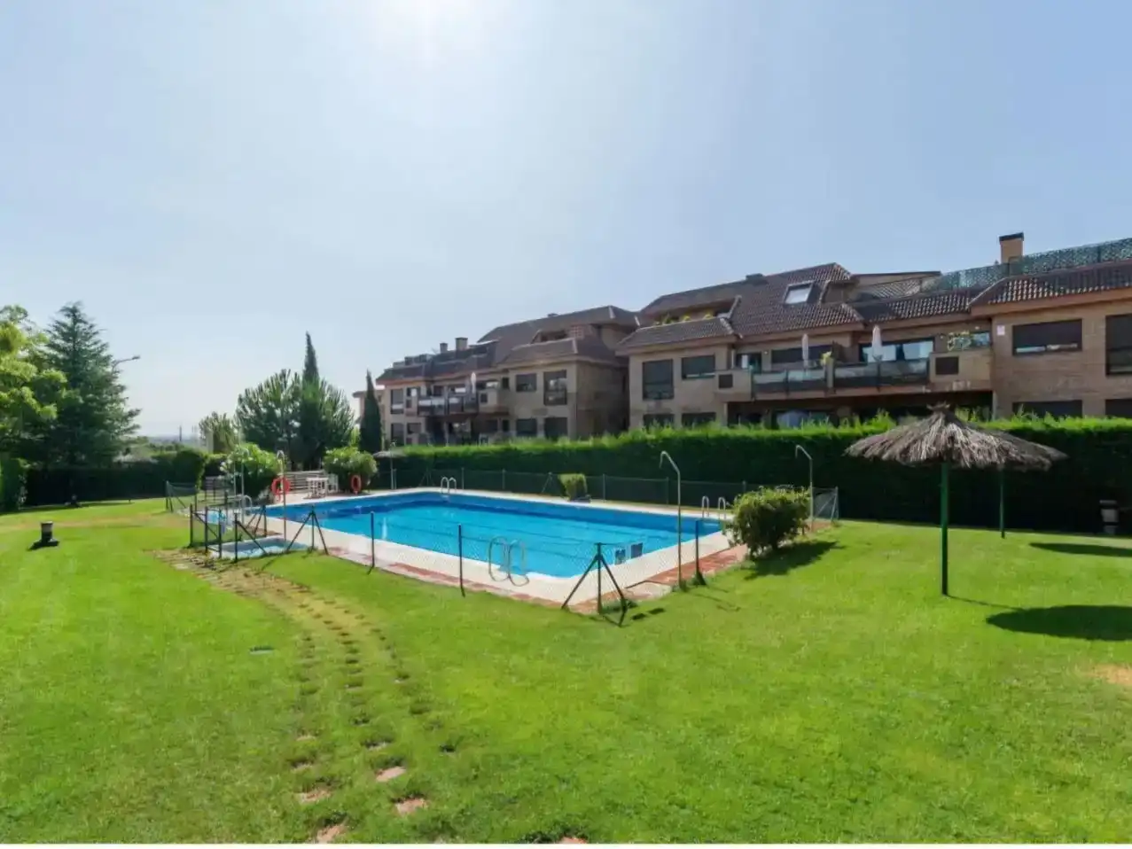Piscina de Pis en venda en Las Rozas de Madrid amb Aire condicionat, Traster i Piscina