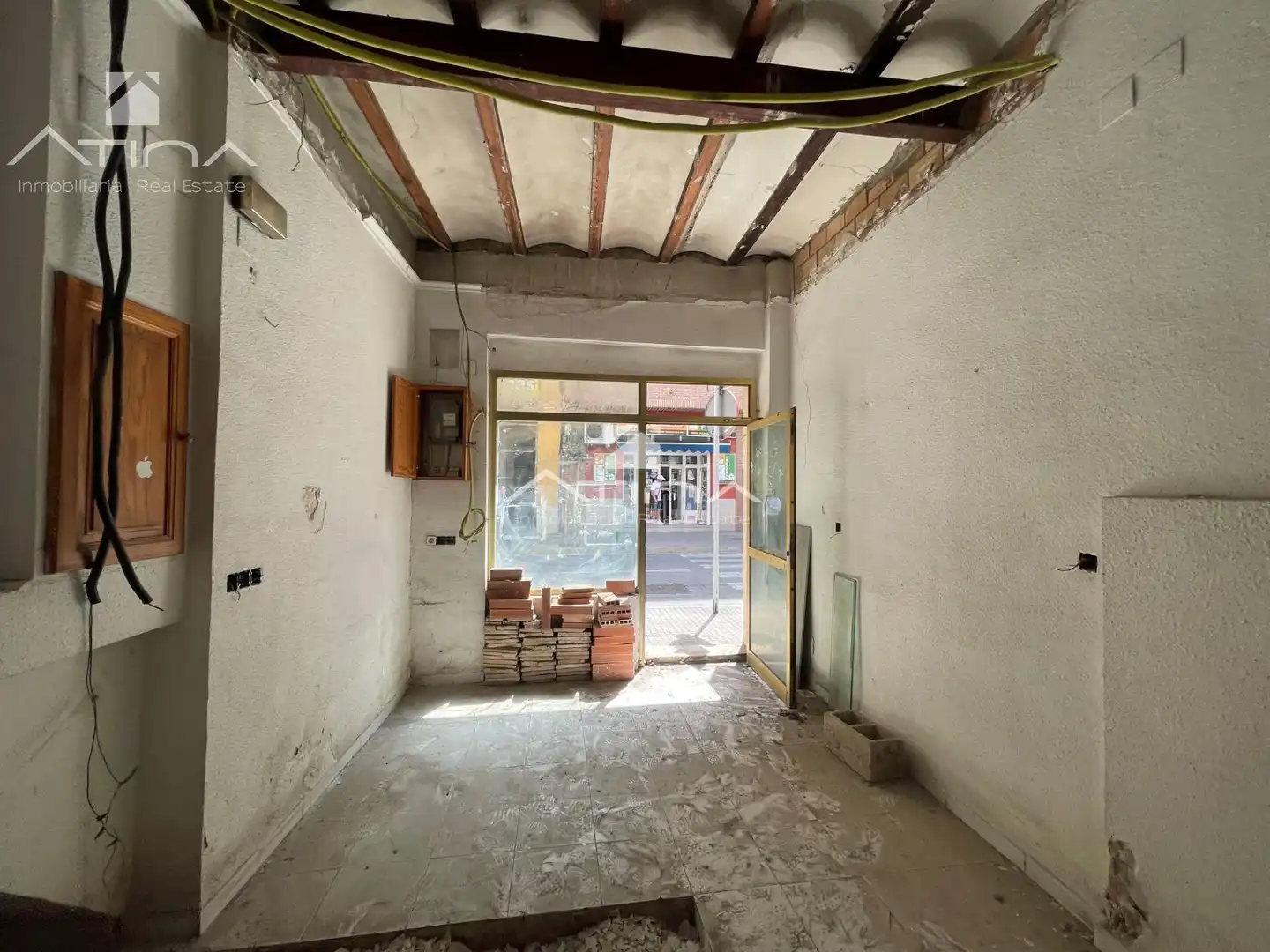 Business premises for sale in Calle SANT RAFAEL, imagen 3