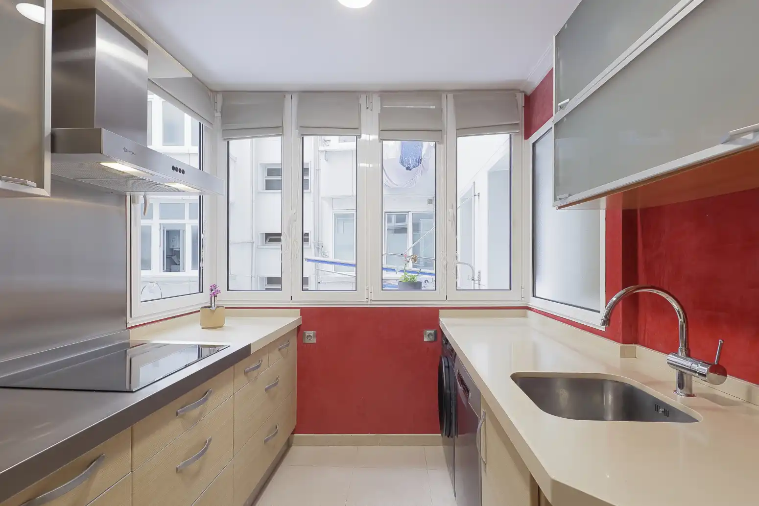 Kitchen of Flat for sale in Gijón   with Heating, Parquet flooring and Terrace