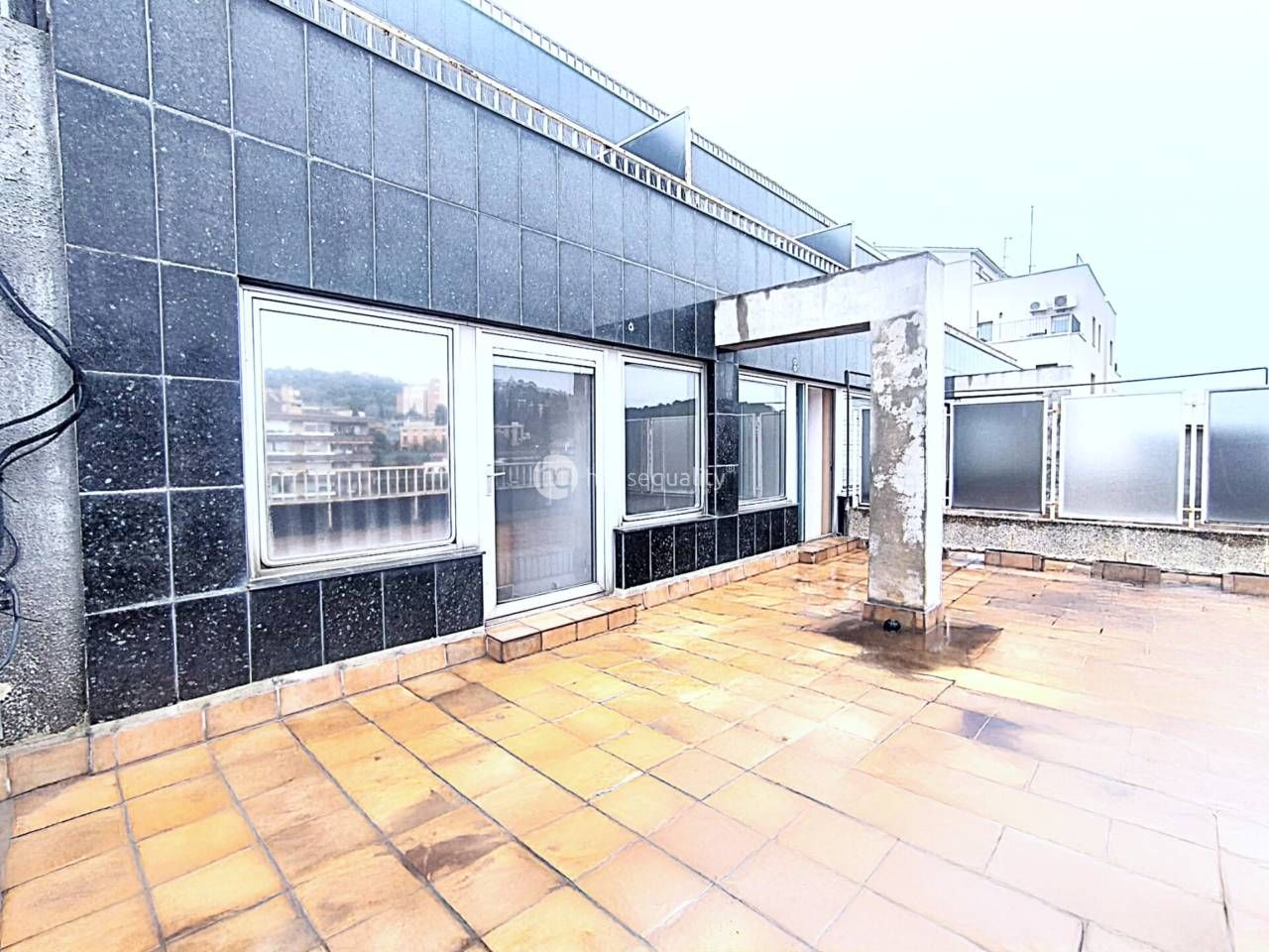 Terrassa de Oficina de lloguer en  Barcelona Capital amb Aire condicionat i Alarma