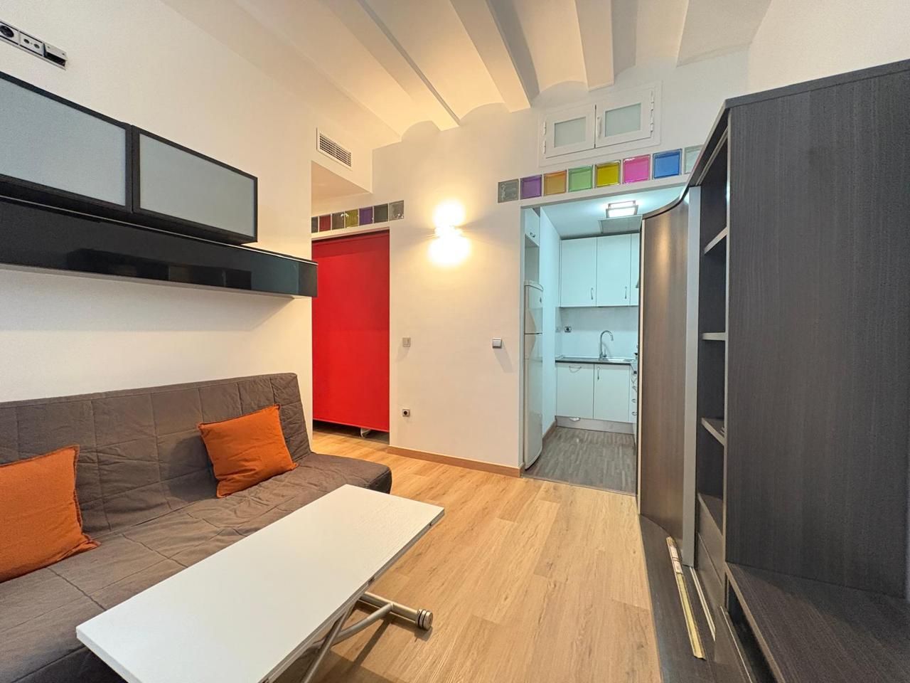 Living room of Study to rent in  Madrid Capital  with Air Conditioner, Heating and Furnished