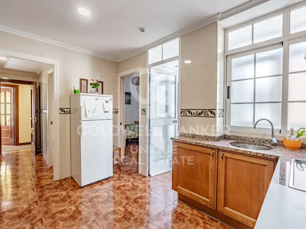 Cocina de Piso en venta en Madrid con Terraza