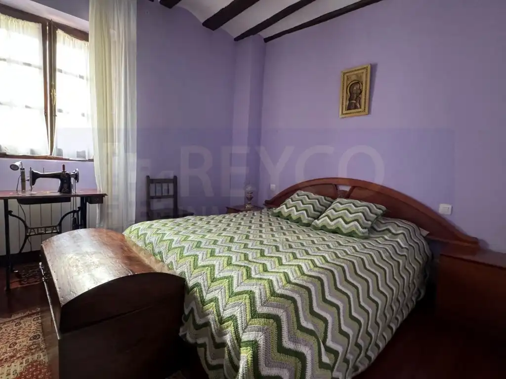 Dormitori de Casa o xalet en venda en Baños de Rioja