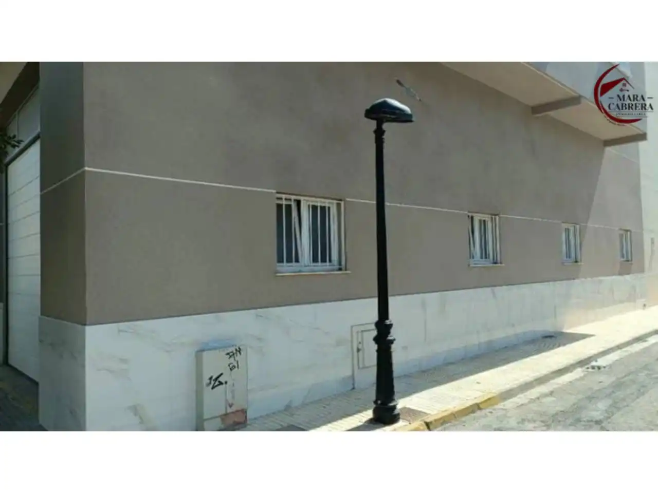 Geschaftsraum zur Miete in Calle Ample, Benirredrà