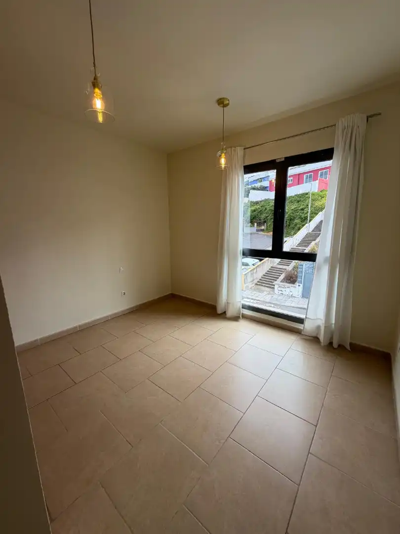 Piso de alquiler en Poetisa Mercedes Pinto, Los Portales - Visvique