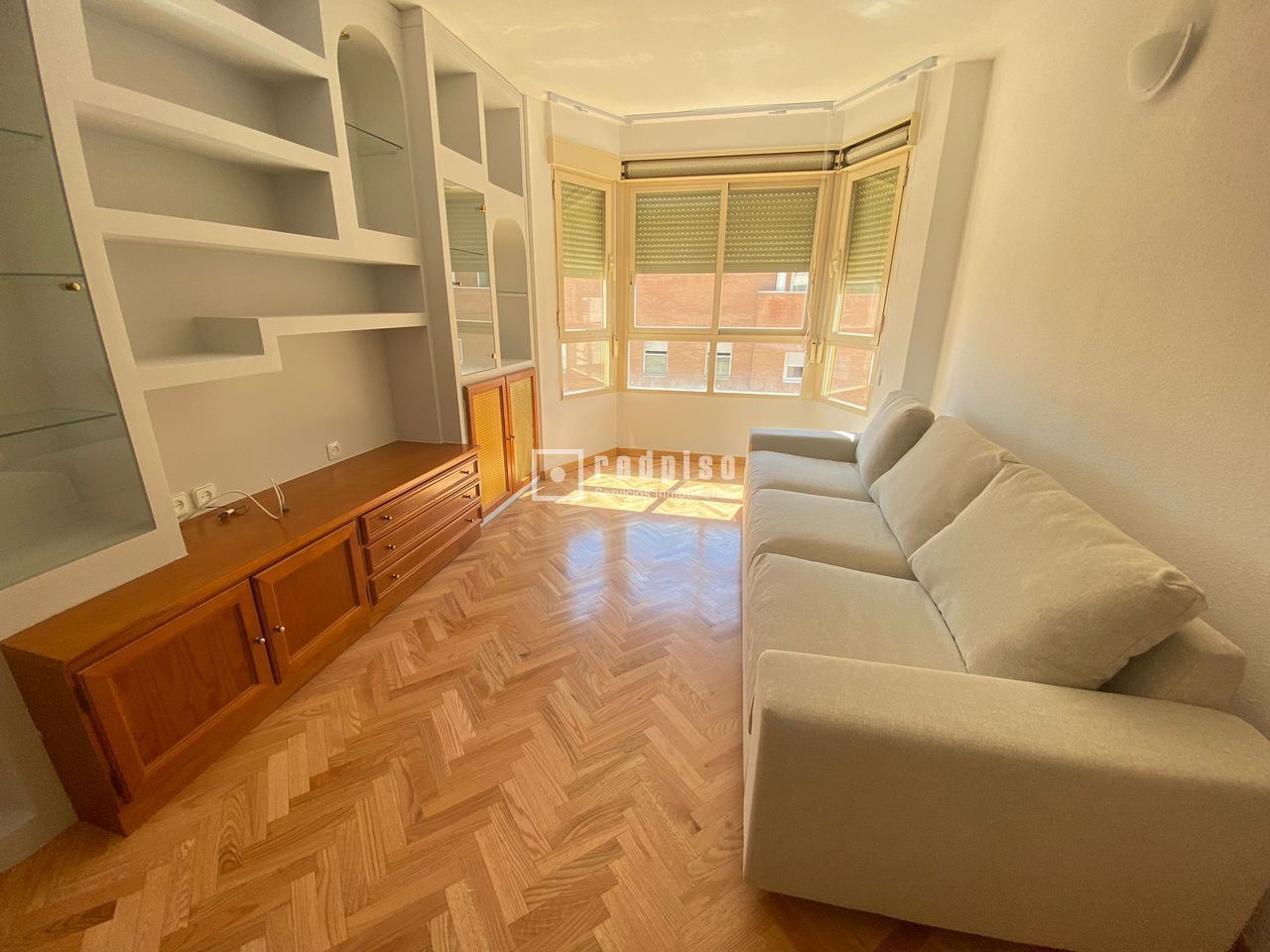 Bedroom of Flat to rent in  Madrid Capital  with Air Conditioner, Heating and Parquet flooring