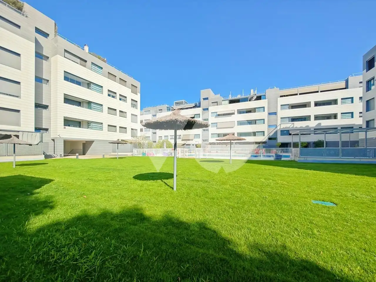 Vista exterior de Dúplex en venta en Madrid con Aire acondicionado, Calefacción y Terraza