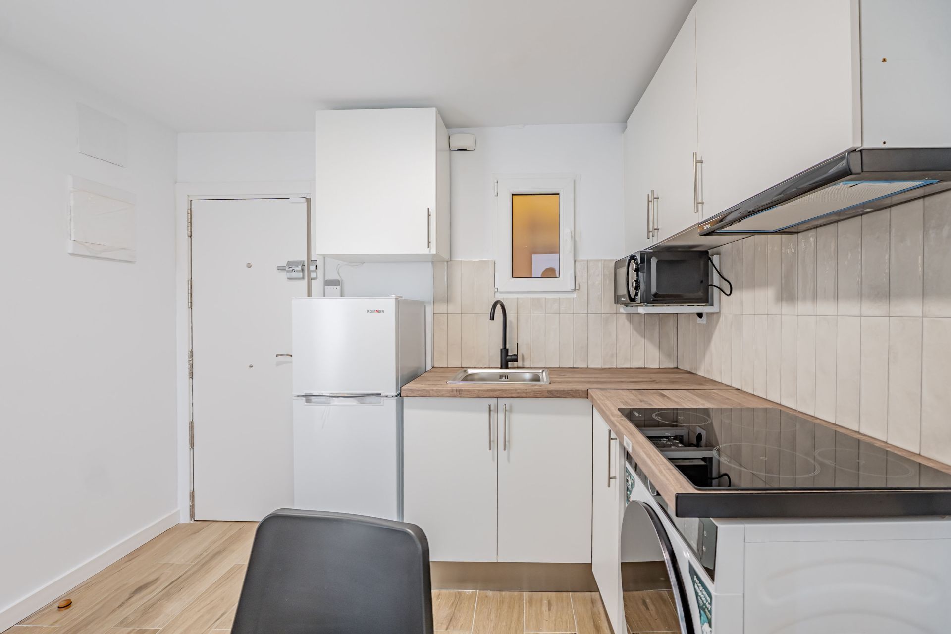 Cocina de Piso en venta en  Madrid Capital con Calefacción y Amueblado