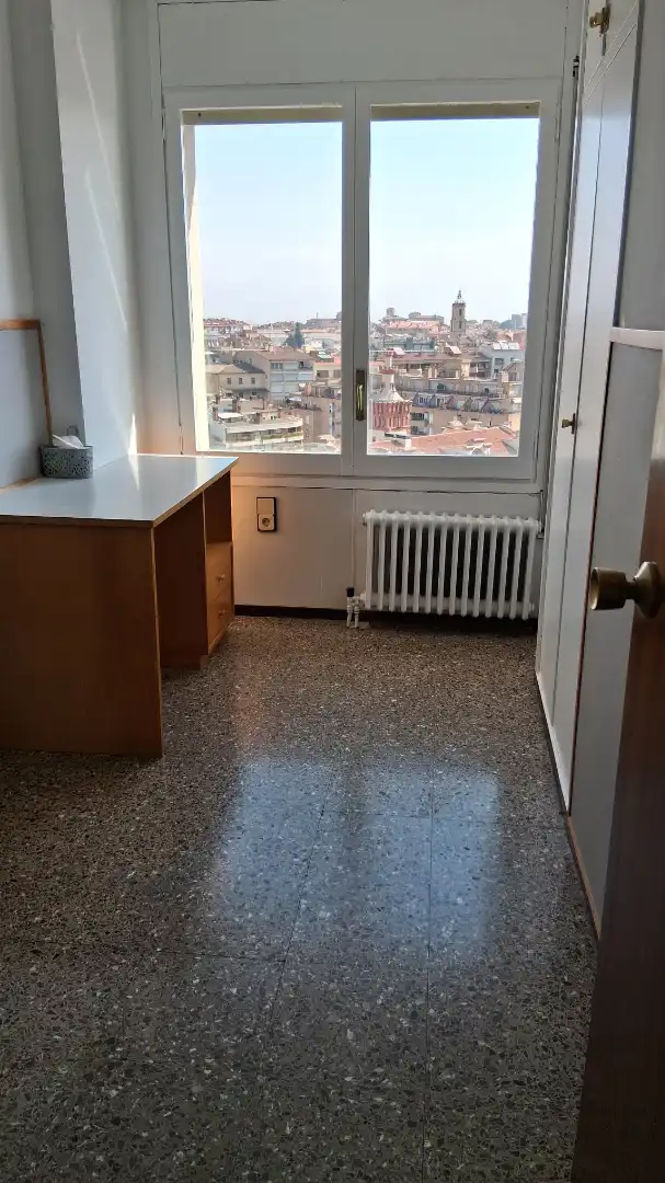 Bedroom of Flat for rent in Vic  with Heating, Private garden and Furnished