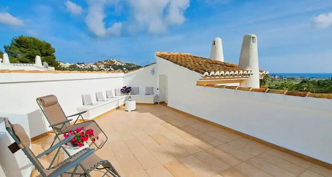 Terrasse von Einfamilien-Reihenhaus zum Verkauf in Moraira