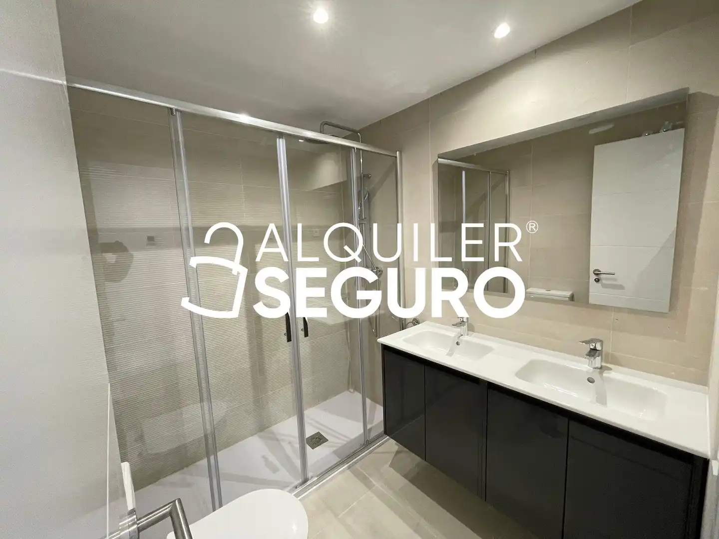 Bathroom of Flat for rent in Latina