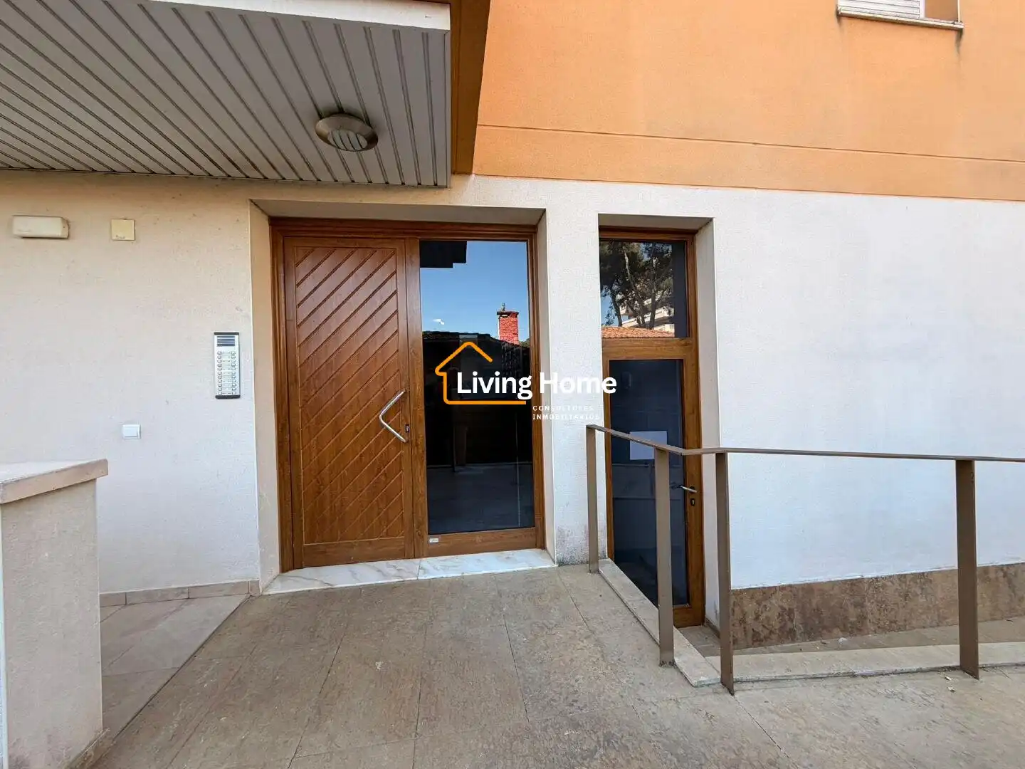 Vista exterior de Piso en venta en Salou