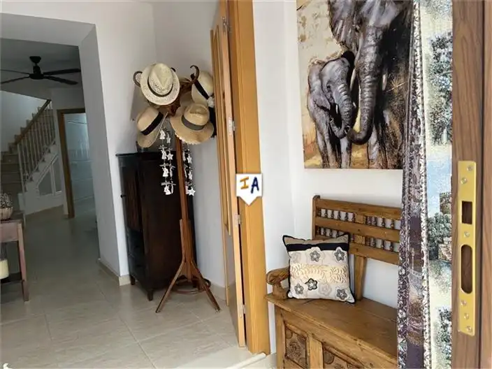 Detached homes for sale in Luque  with Air Conditioner and Internet