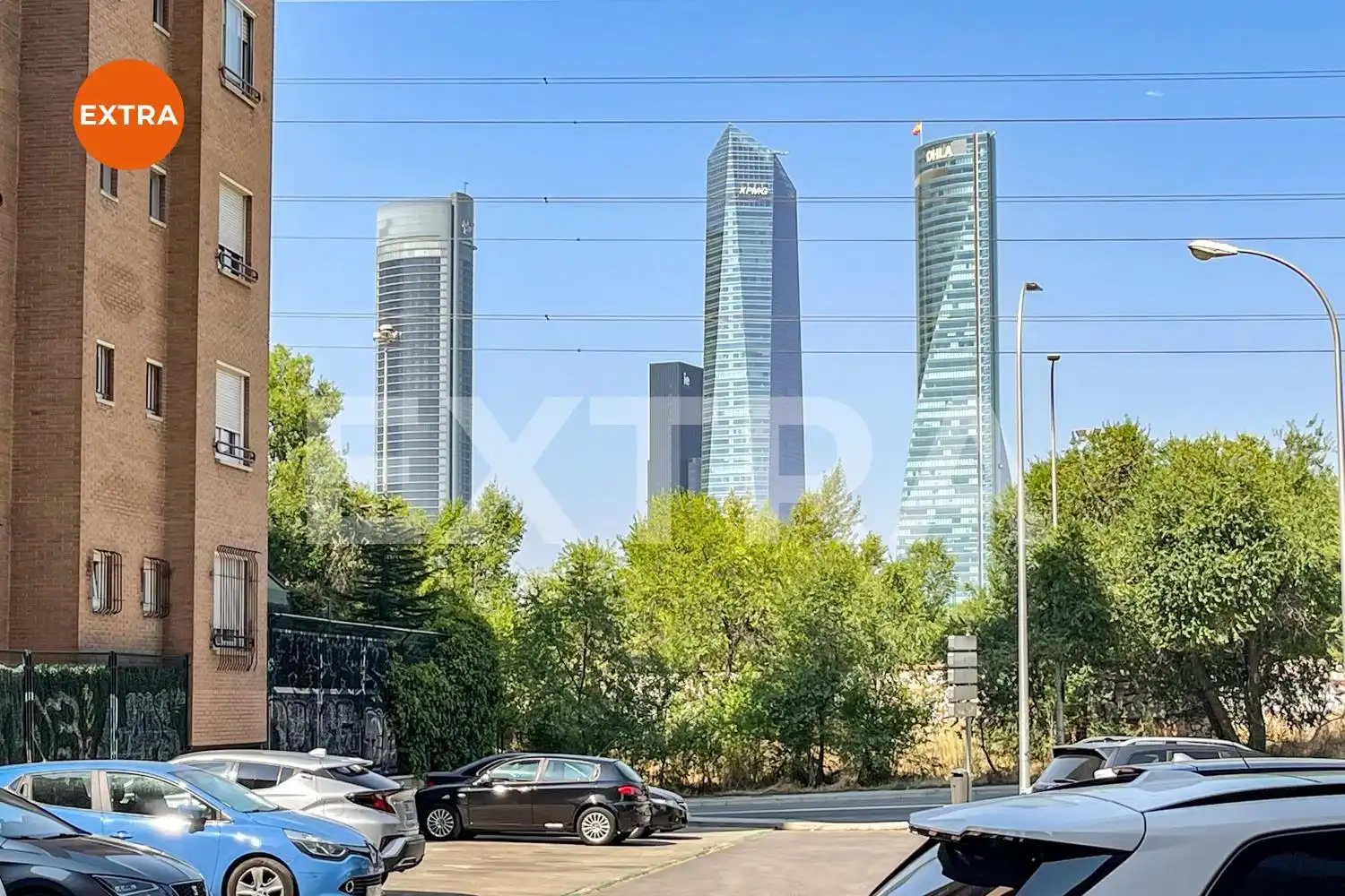 Vista exterior de Pis en venda en Madrid amb Calefacció, Parquet i Piscina comunitària