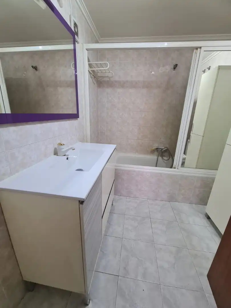 Baño de Apartamento en venta en Miranda de Ebro con Calefacción, Parquet y Terraza