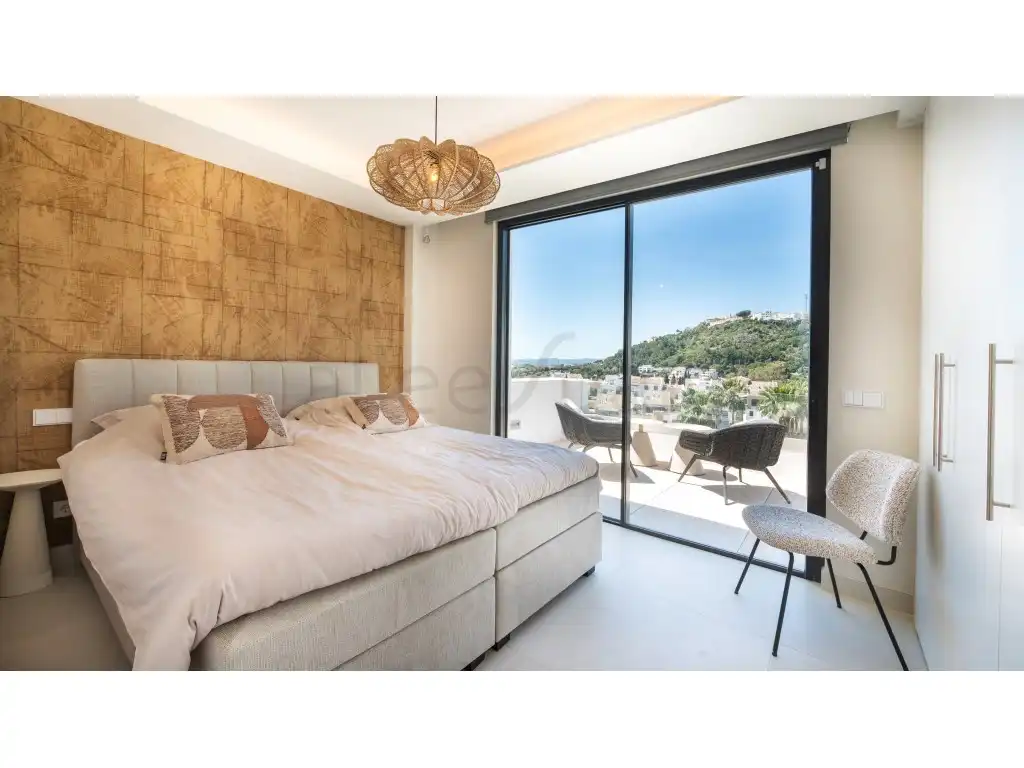House with pool for sale in Calle Pecana, imagen 35