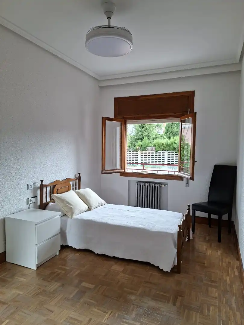 Habitación de Piso de alquiler en Guadalajara con Calefacción, Parquet y Terraza