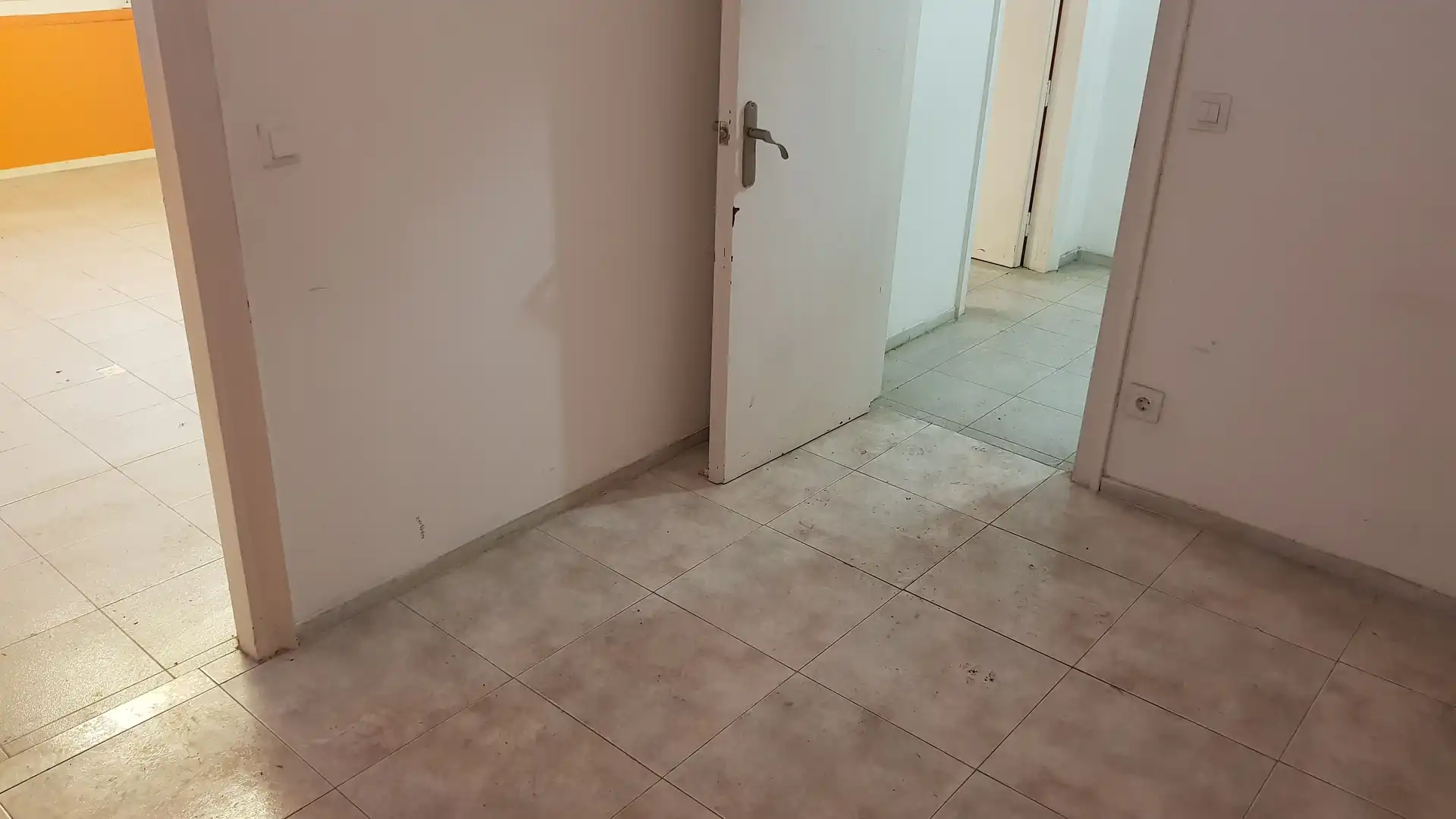 Oficina en venta en Girona con Aire acondicionado