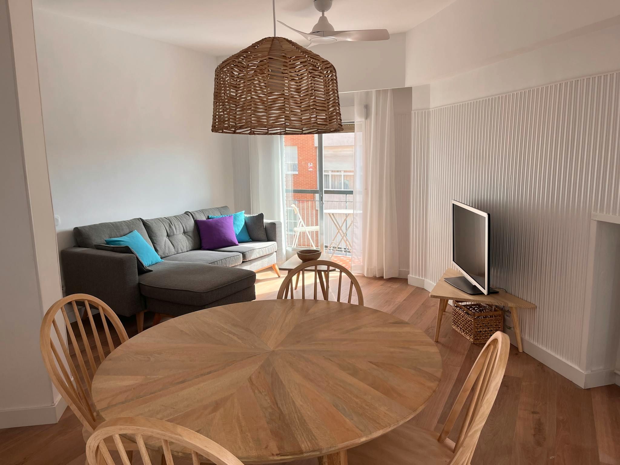 Living room of Flat to rent in  Madrid Capital  with Heating, Furnished and Washing machine