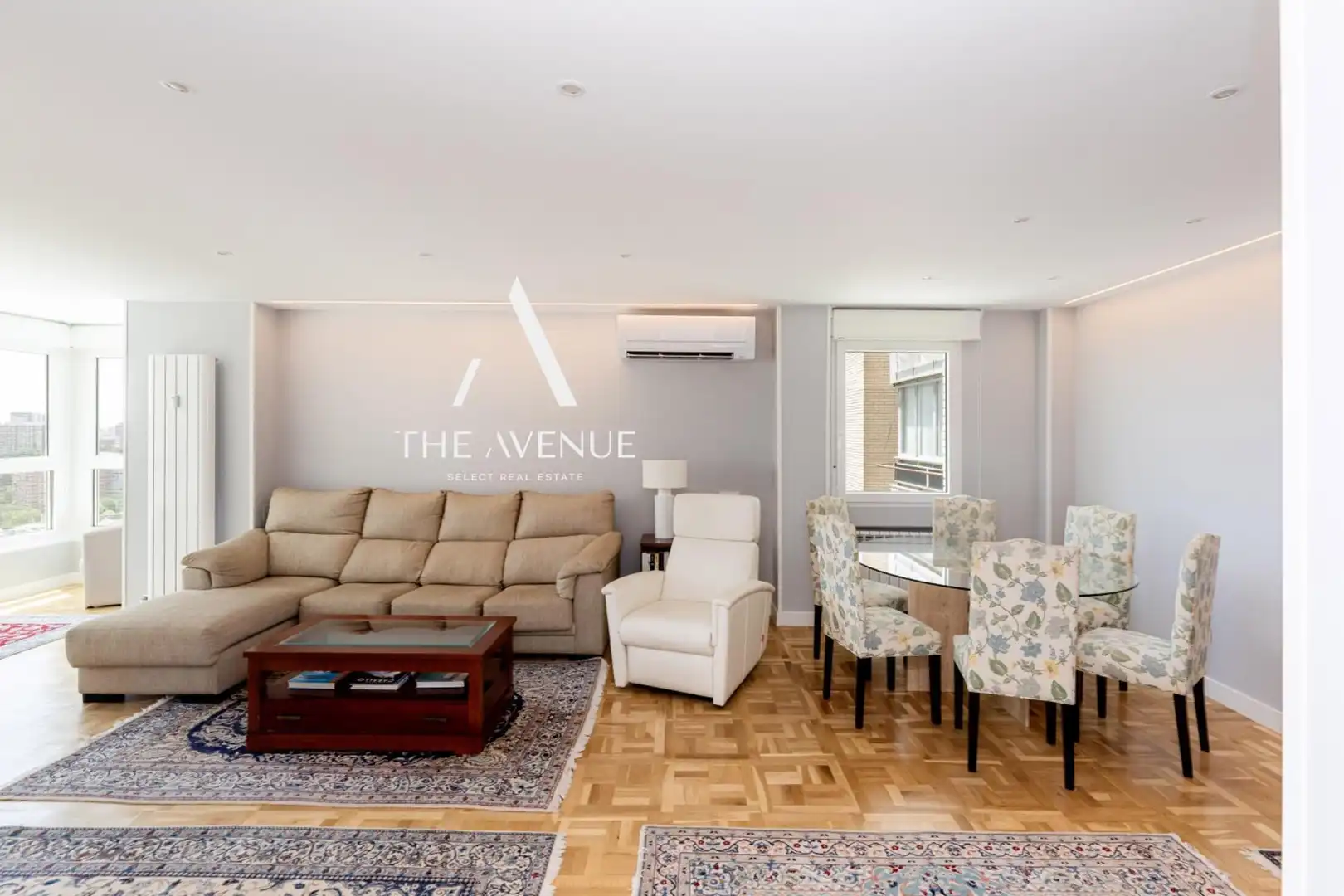 Sala de estar de Piso en venta en Madrid con Aire acondicionado, Calefacción y Jardín privado
