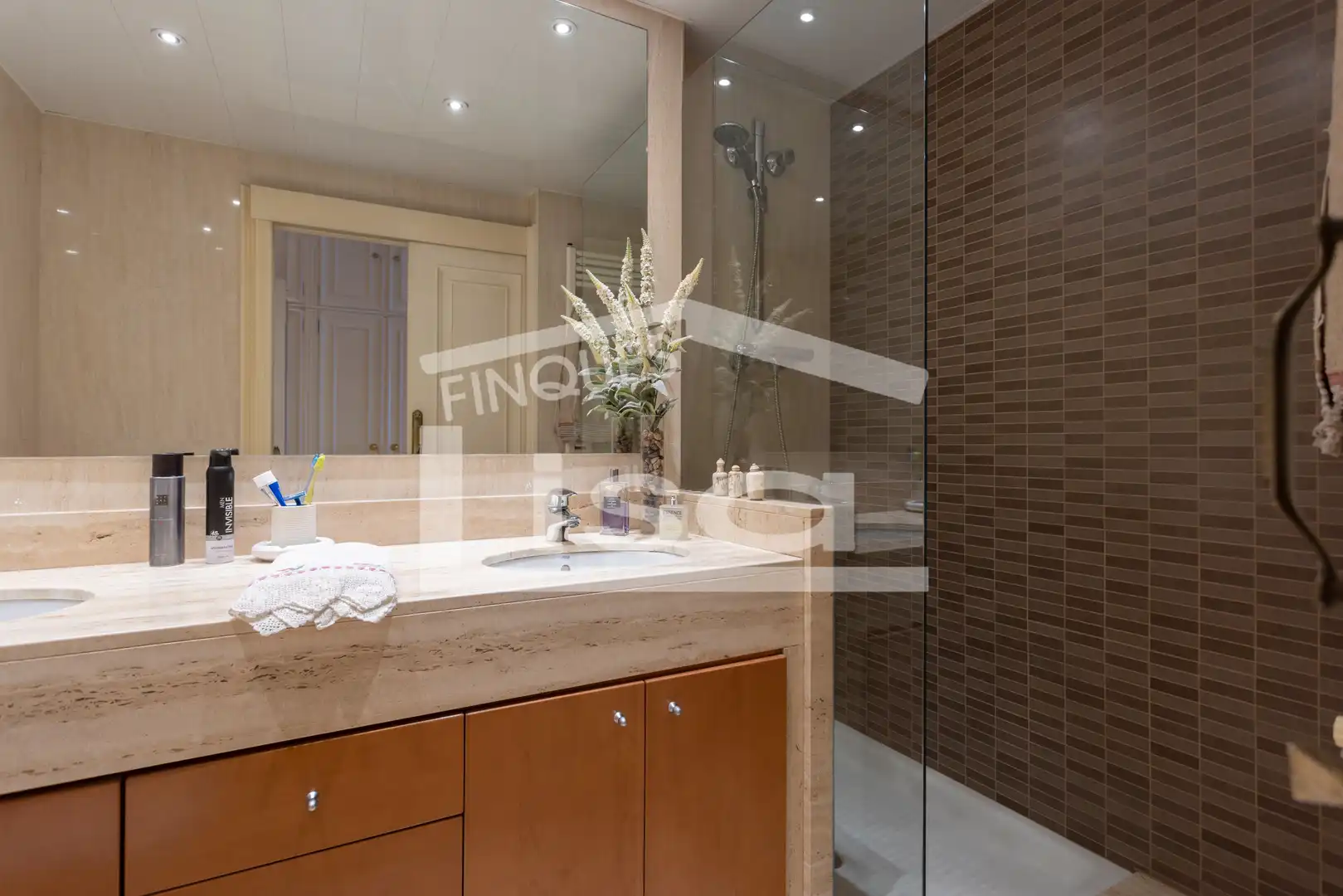Bany de Dúplex en venda en Barcelona amb Aire condicionat, Jardí privat i Terrassa