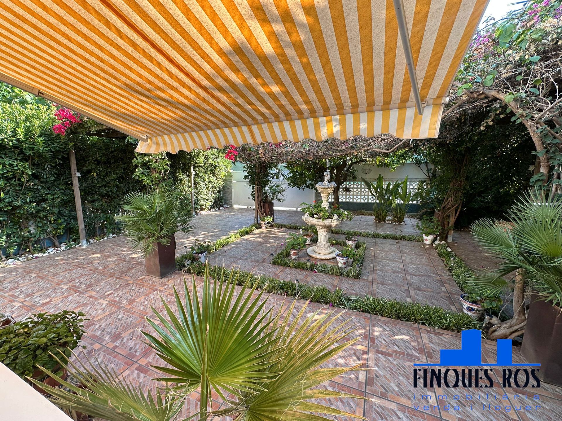 Jardí de Casa o xalet en venda en Vinaròs amb Calefacció, Jardí privat i Parquet